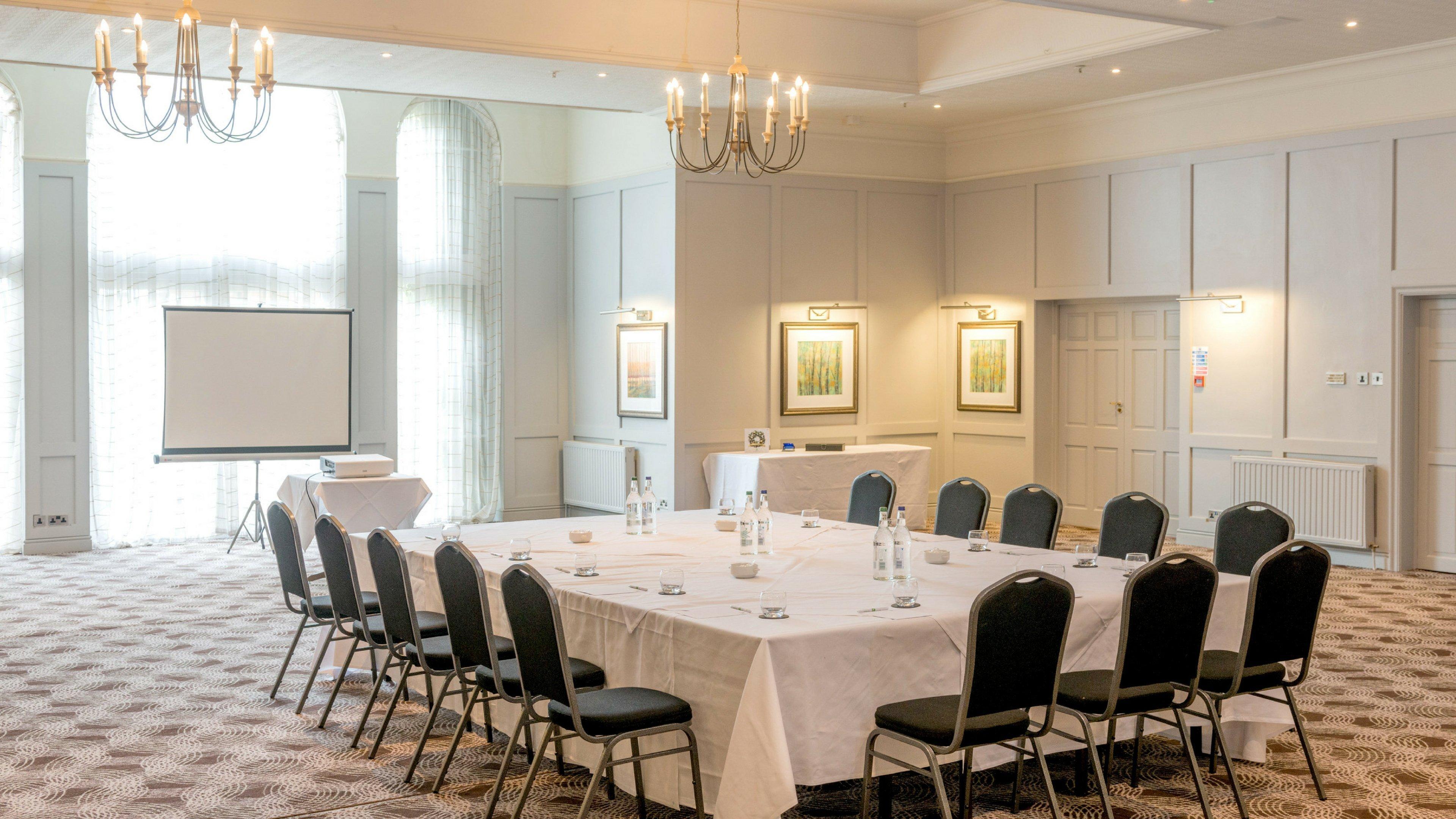 Holiday Inn Milton Keynes East M1 Junc 14 By Ihg Buitenkant foto