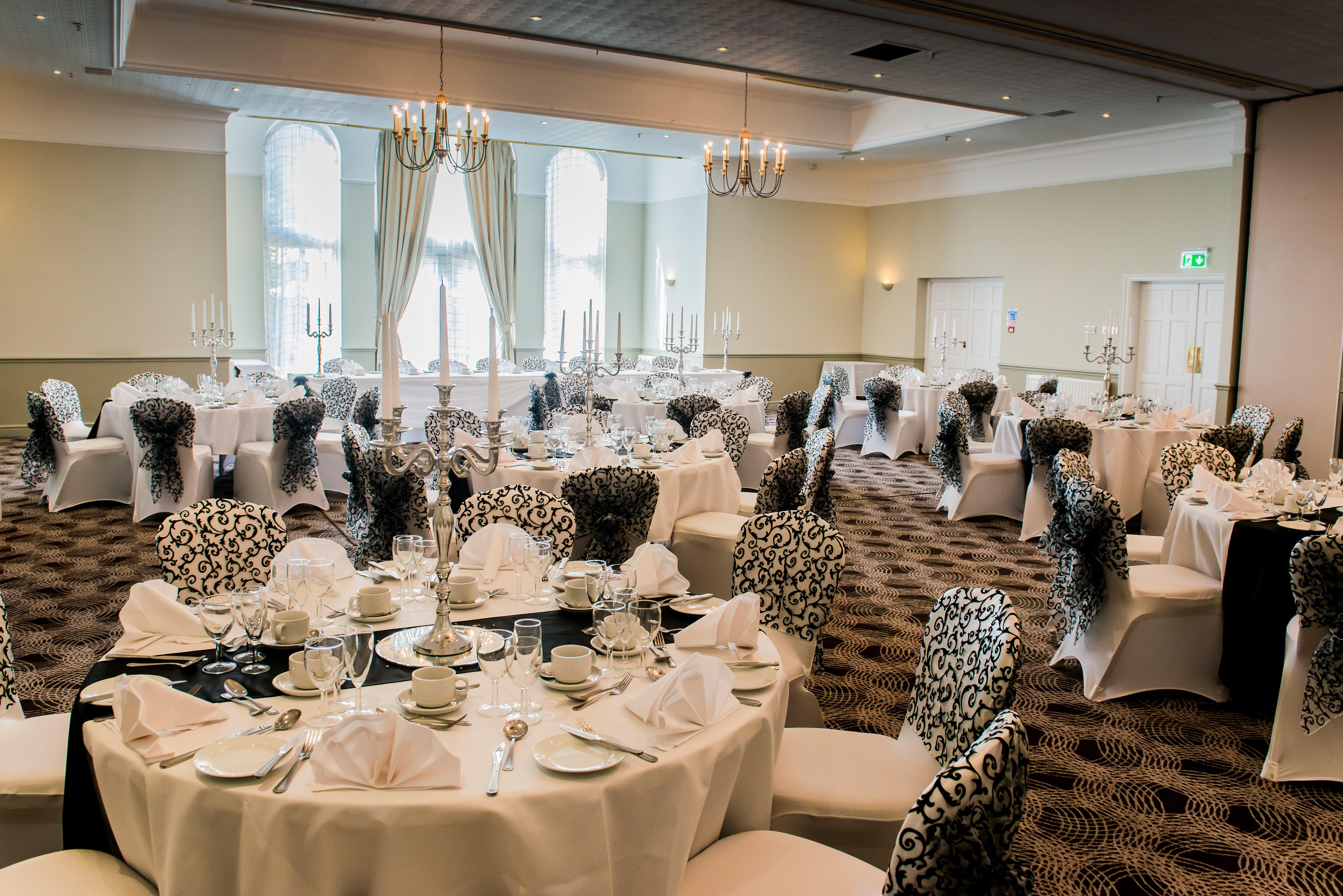 Holiday Inn Milton Keynes East M1 Junc 14 By Ihg Buitenkant foto