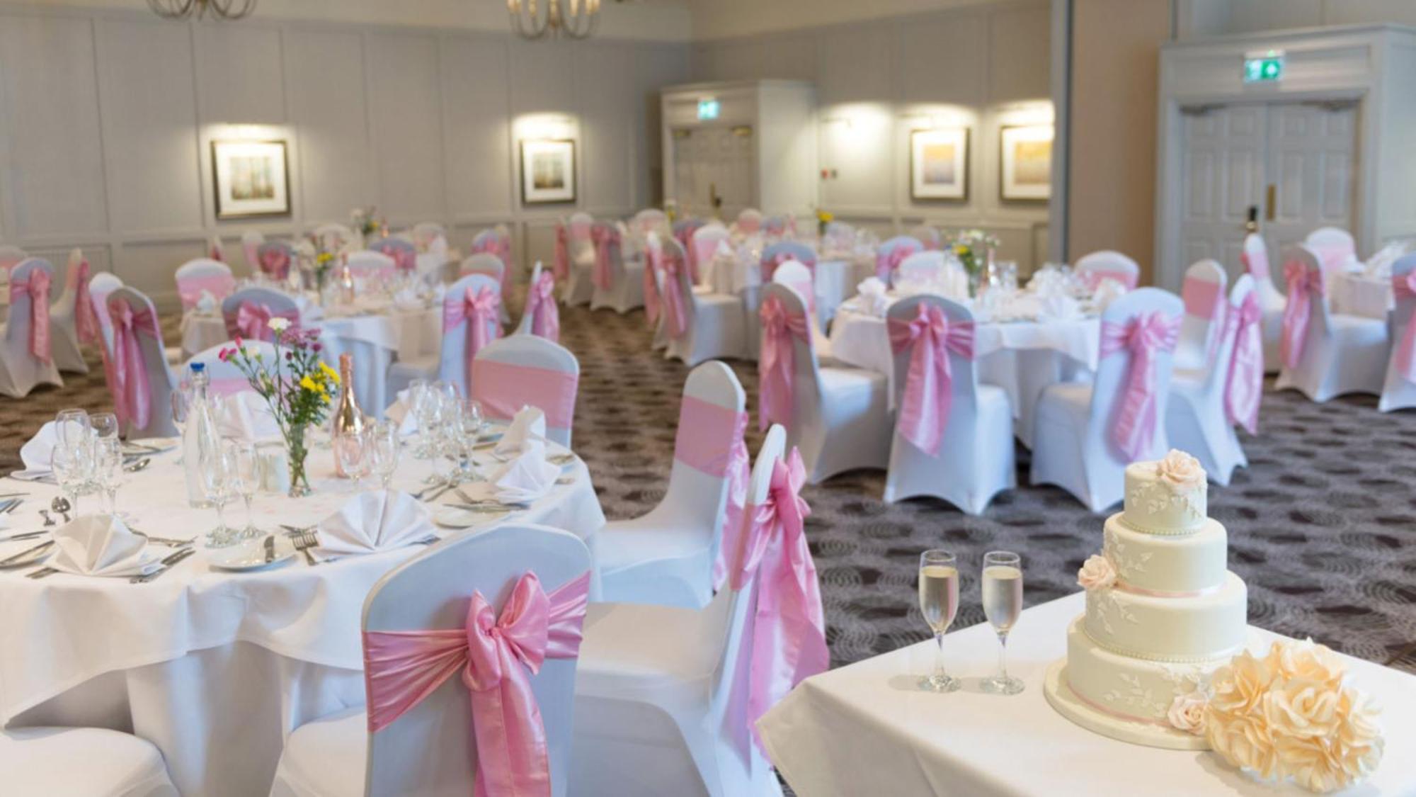 Holiday Inn Milton Keynes East M1 Junc 14 By Ihg Buitenkant foto