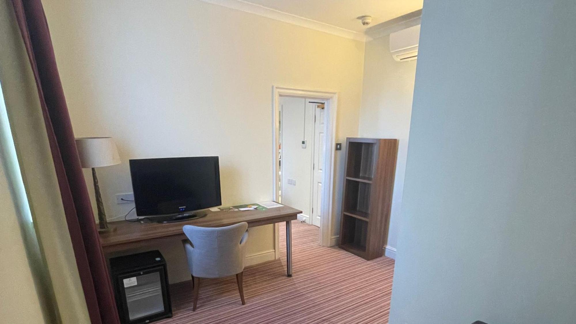 Holiday Inn Milton Keynes East M1 Junc 14 By Ihg Buitenkant foto