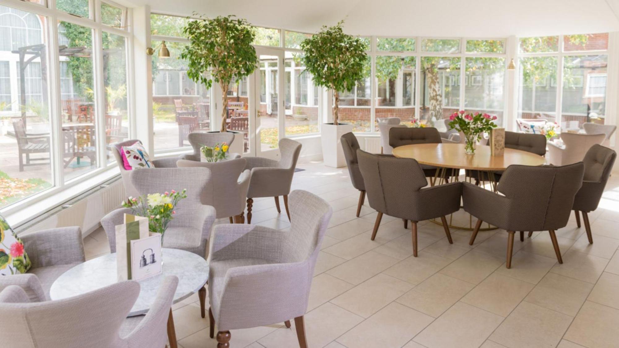 Holiday Inn Milton Keynes East M1 Junc 14 By Ihg Buitenkant foto